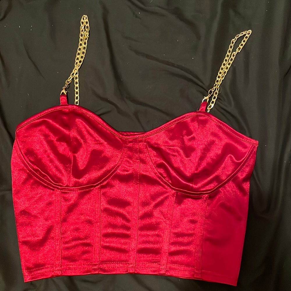 Chain strap tank top